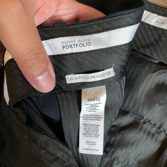 Perry Ellis Portfolio Slim Fit Really Dark Navy Dress Pants 30 x 32 - Picture 4 of 6